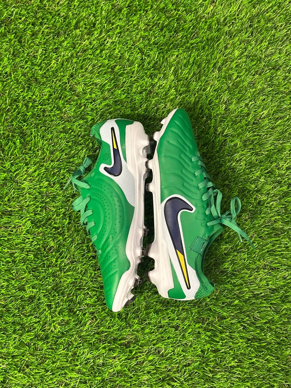 Nike Tiempo